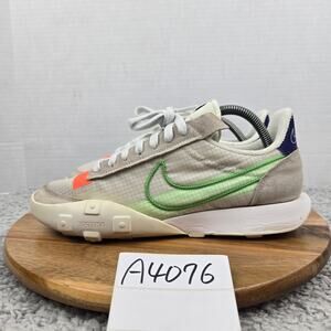 Nike Women 10 Waffle Racer 2X Desert Sand Mean Green Athletic Sneaker CK6647-004